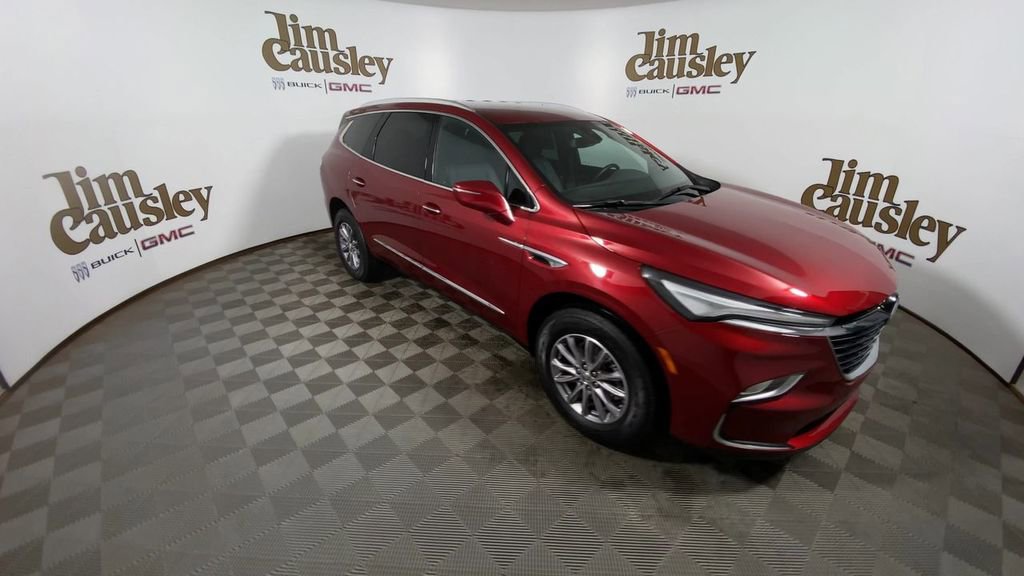 Certified 2023 Buick Enclave Essence image 2