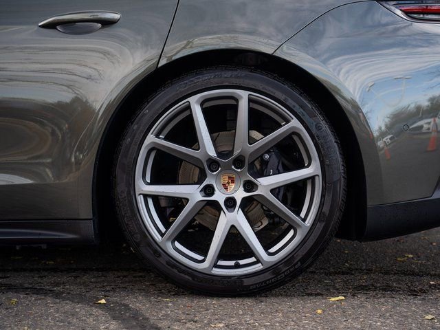 New 2026 Porsche Panamera 4 image 13