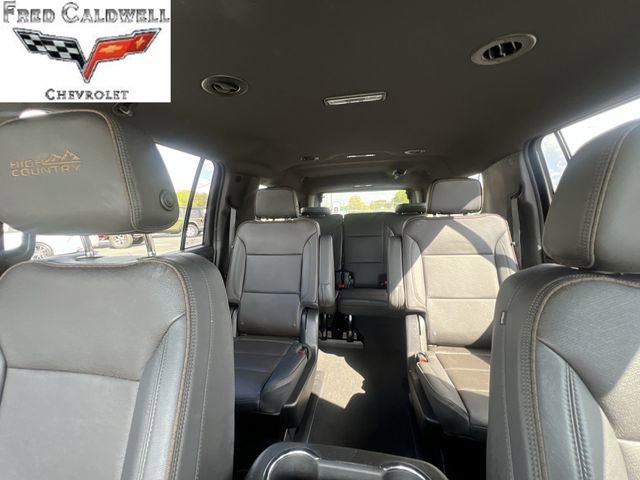 Used 2022 Chevrolet Suburban High Country image 13