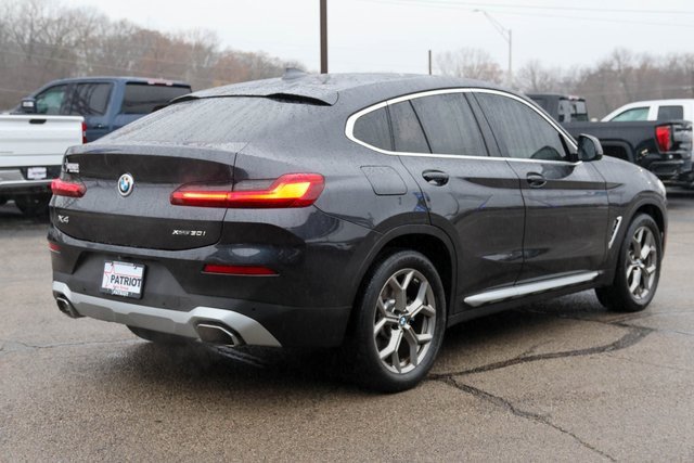 Used 2022 BMW X4 xDrive30i w/ Parking Assistance Package image 3