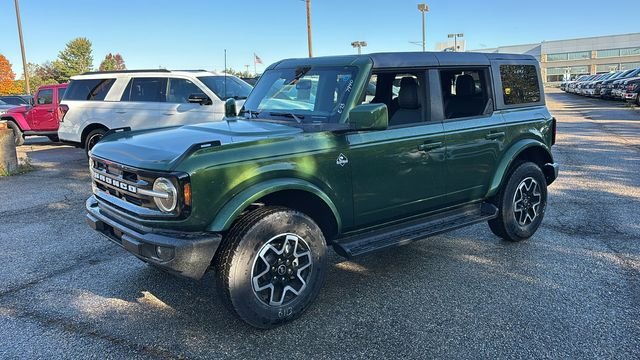 New 2025 Ford Bronco Outer Banks AWD/4WD image 2