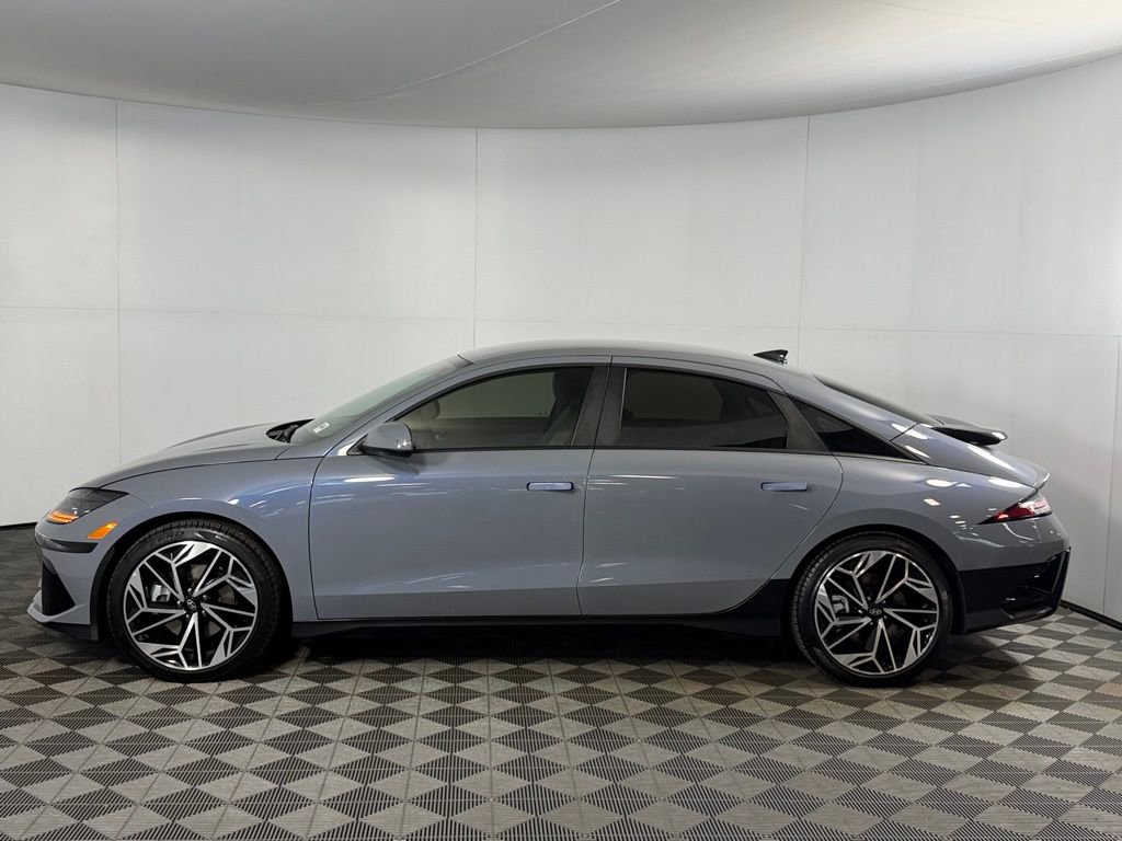Used 2025 Hyundai Ioniq 6 SEL image 17