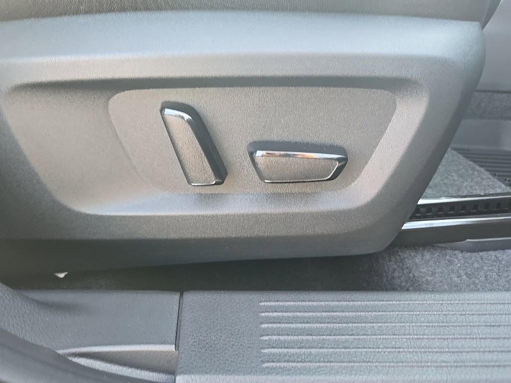 New 2026 Nissan Rogue SV w/ Rock Creek Premium Package image 28