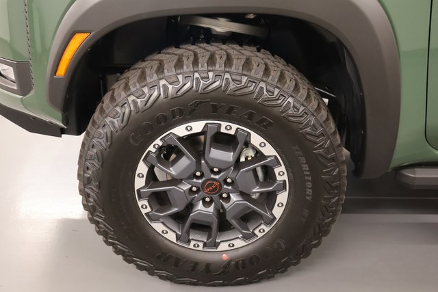 New 2026 Nissan Frontier PRO-4X w/ Tow Package AWD/4WD image 7