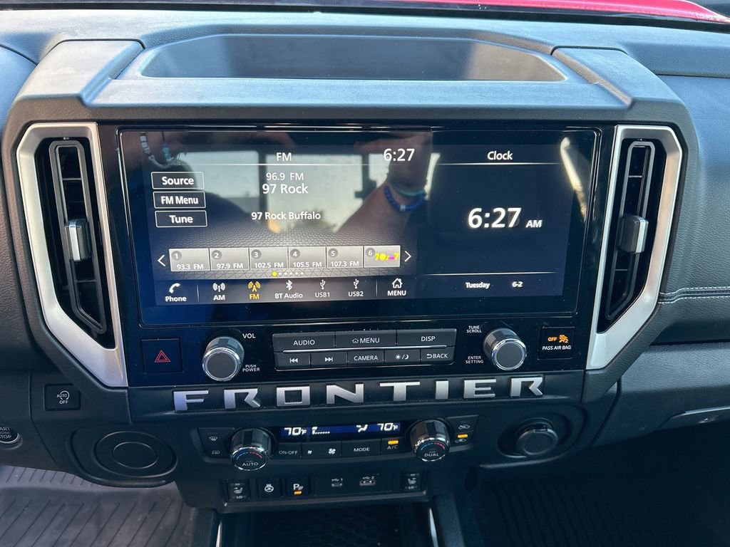 Used 2025 Nissan Frontier SV w/ SV Convenience Package RWD image 17