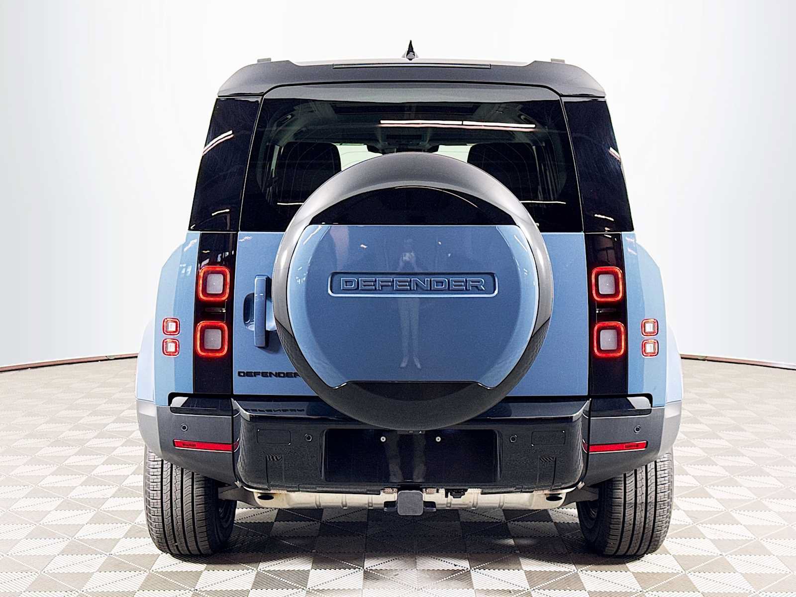 Used 2026 Land Rover Defender 110 S AWD/4WD image 6