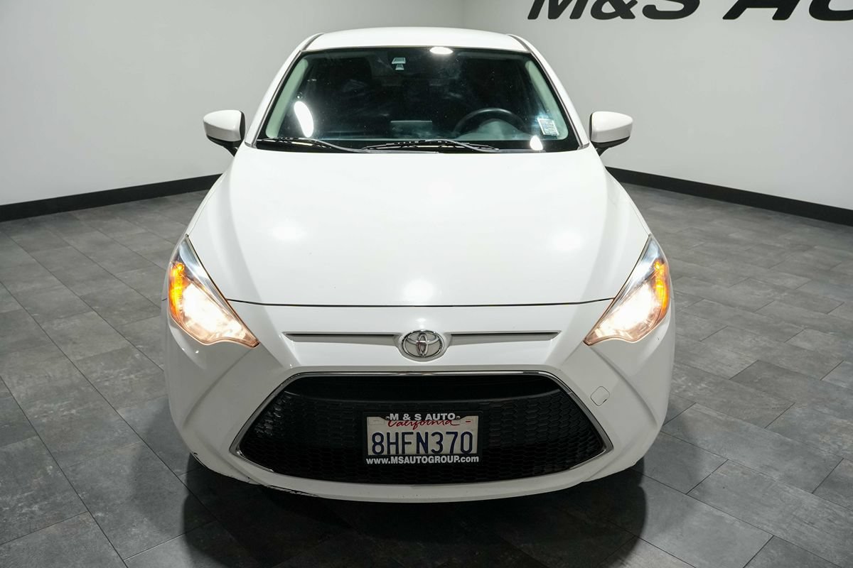 Used 2019 Toyota Yaris L FWD image 6