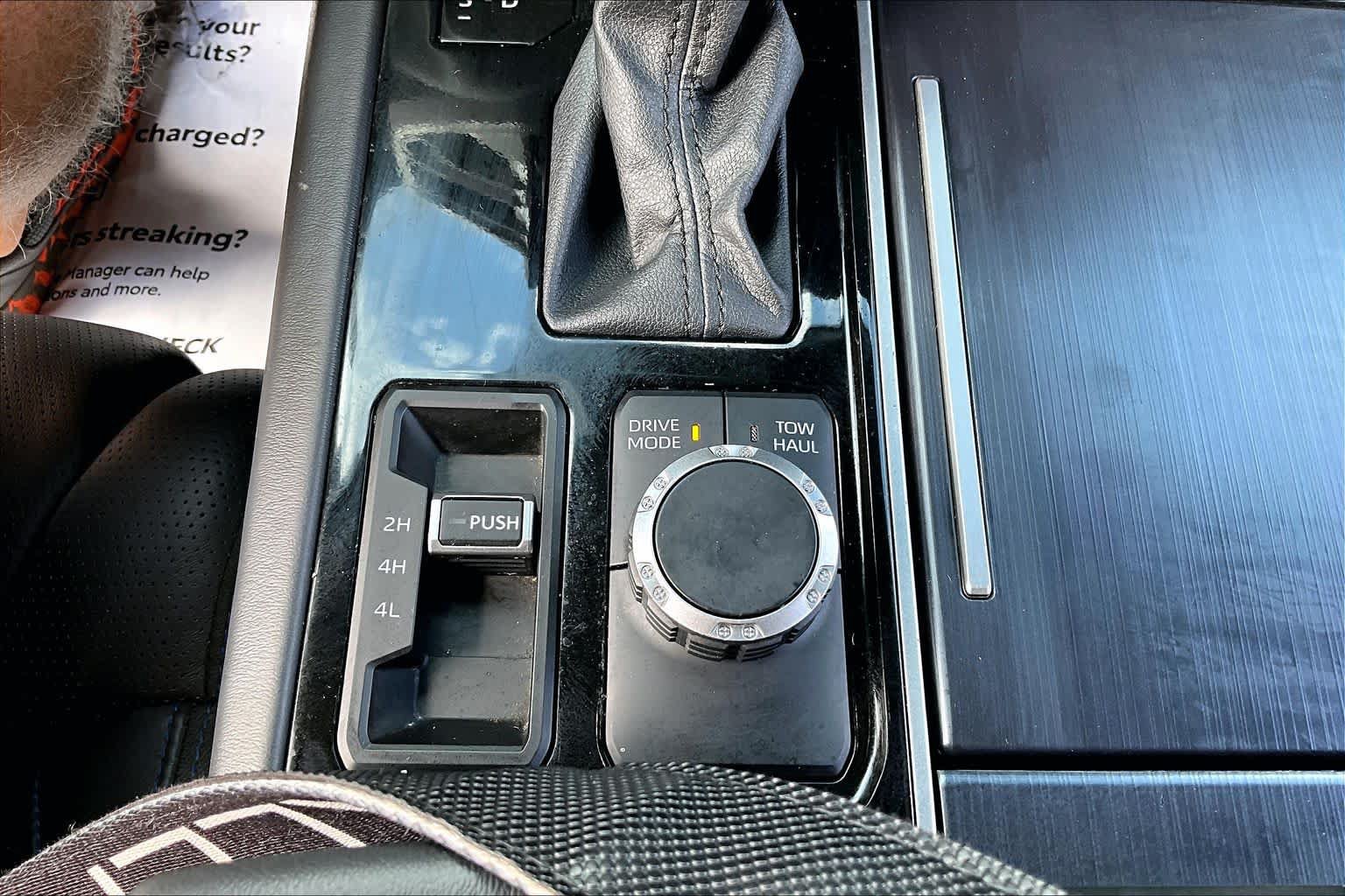 Used 2024 Toyota Tundra Platinum AWD/4WD image 34