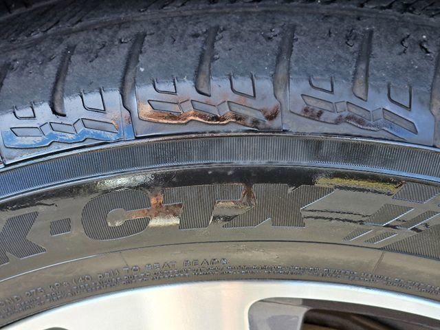 Used 2019 Chevrolet Traverse LT w/ LT Premium Package image 12