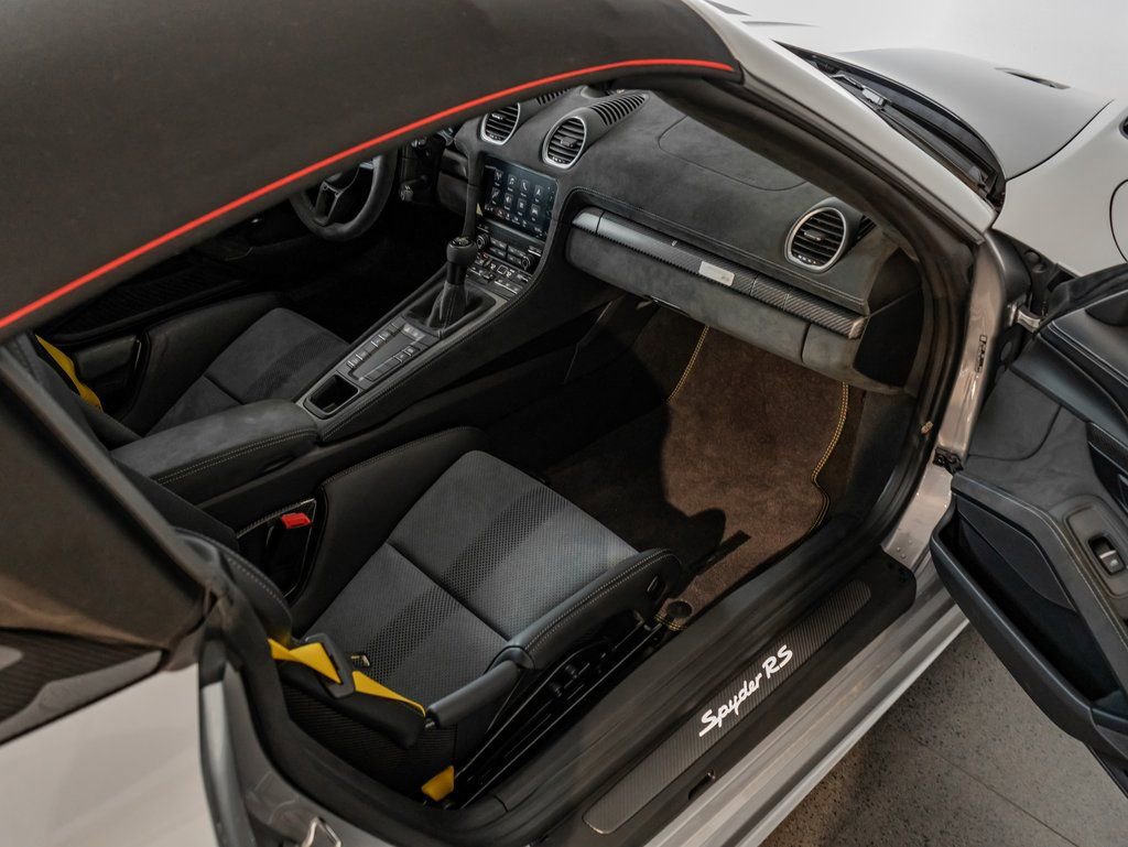 Certified 2024 Porsche 718 Boxster Spyder RS RWD image 24