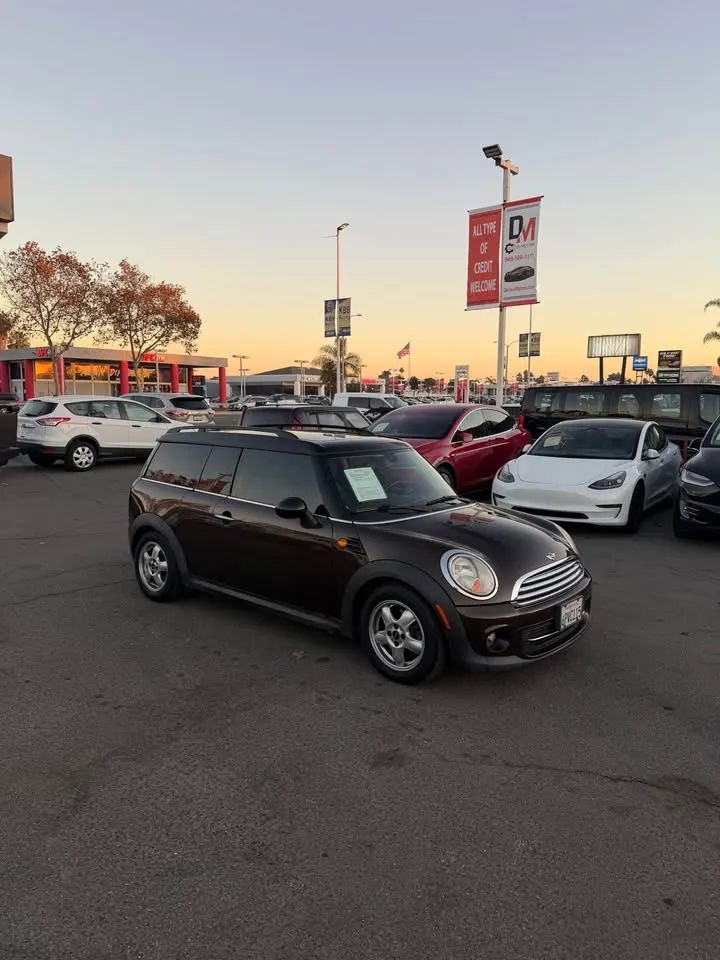 Used 2011 MINI Cooper Clubman w/ Premium Pkg image 3