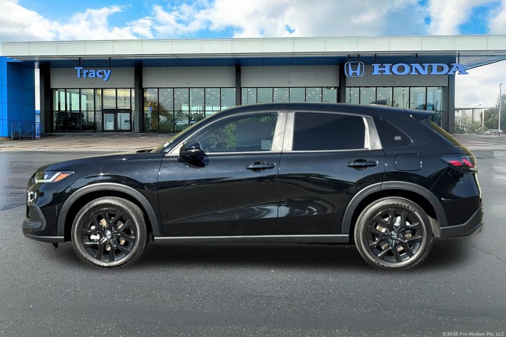 Certified 2023 Honda HR-V Sport image 12