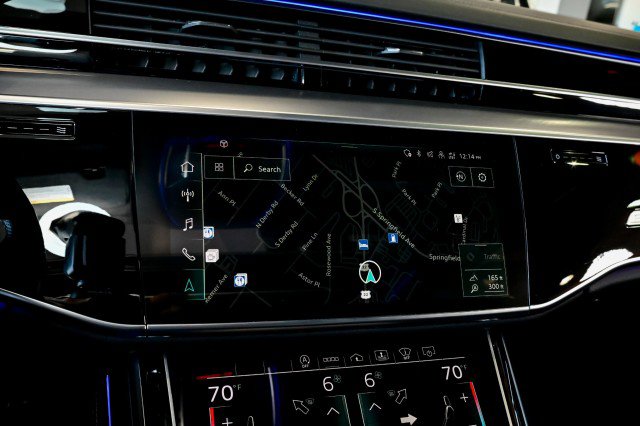 Used 2022 Audi S8 w/ S8 Comfort Plus Package image 40