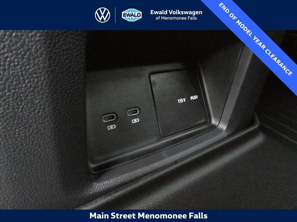 New 2025 Volkswagen Atlas Cross Sport SE image 39