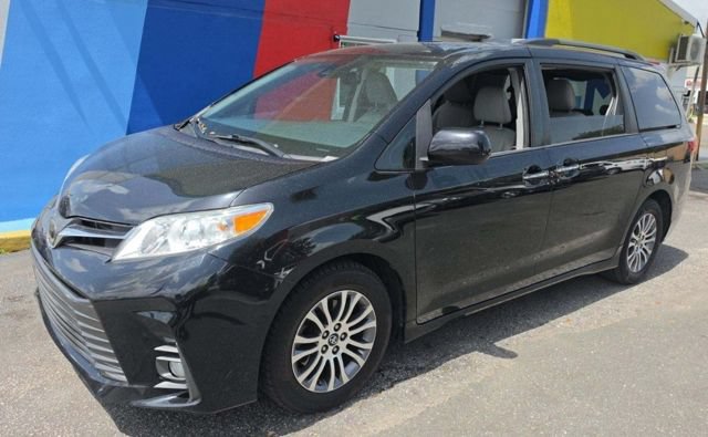 Used 2020 Toyota Sienna XLE FWD video 1