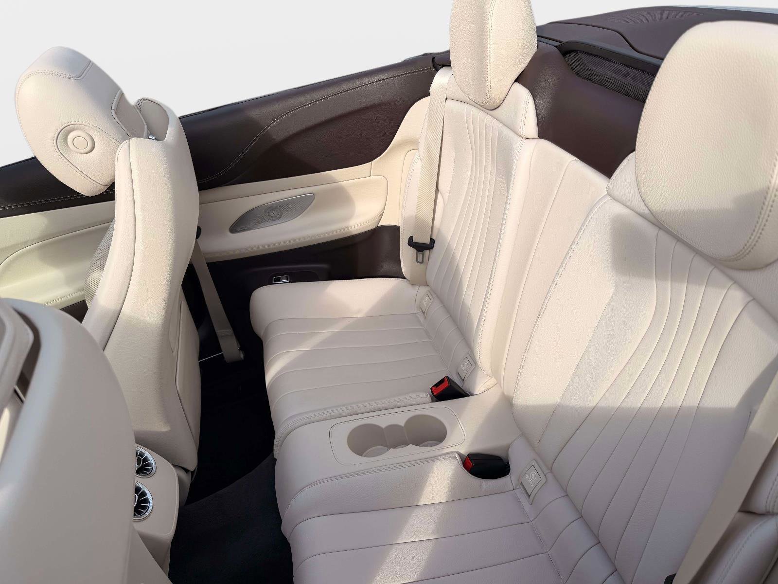 Used 2018 Mercedes-Benz E 400 E 400 image 18