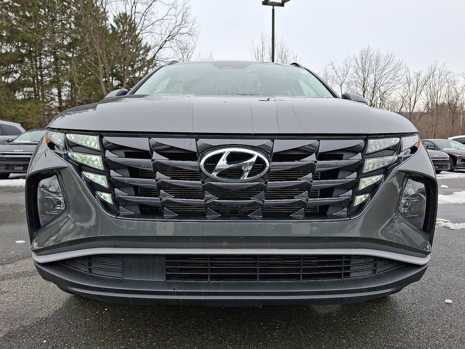 Used 2022 Hyundai Tucson SEL w/ Cargo Package AWD/4WD image 2