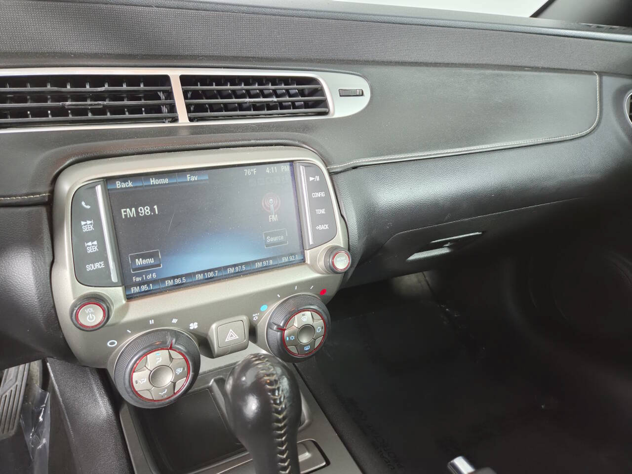 Used 2015 Chevrolet Camaro LT RWD image 23
