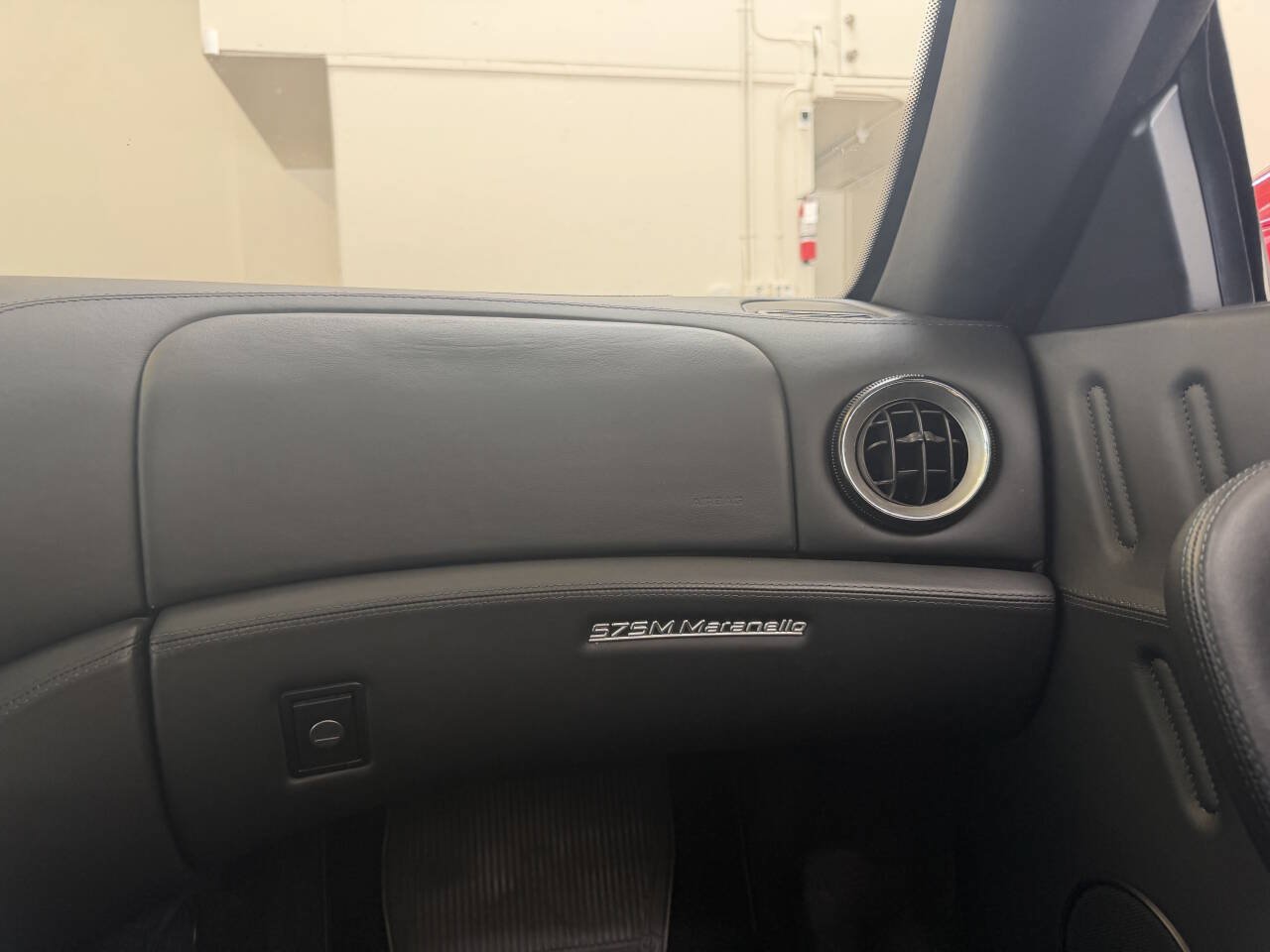 Used 2002 Ferrari 575M Maranello RWD image 26