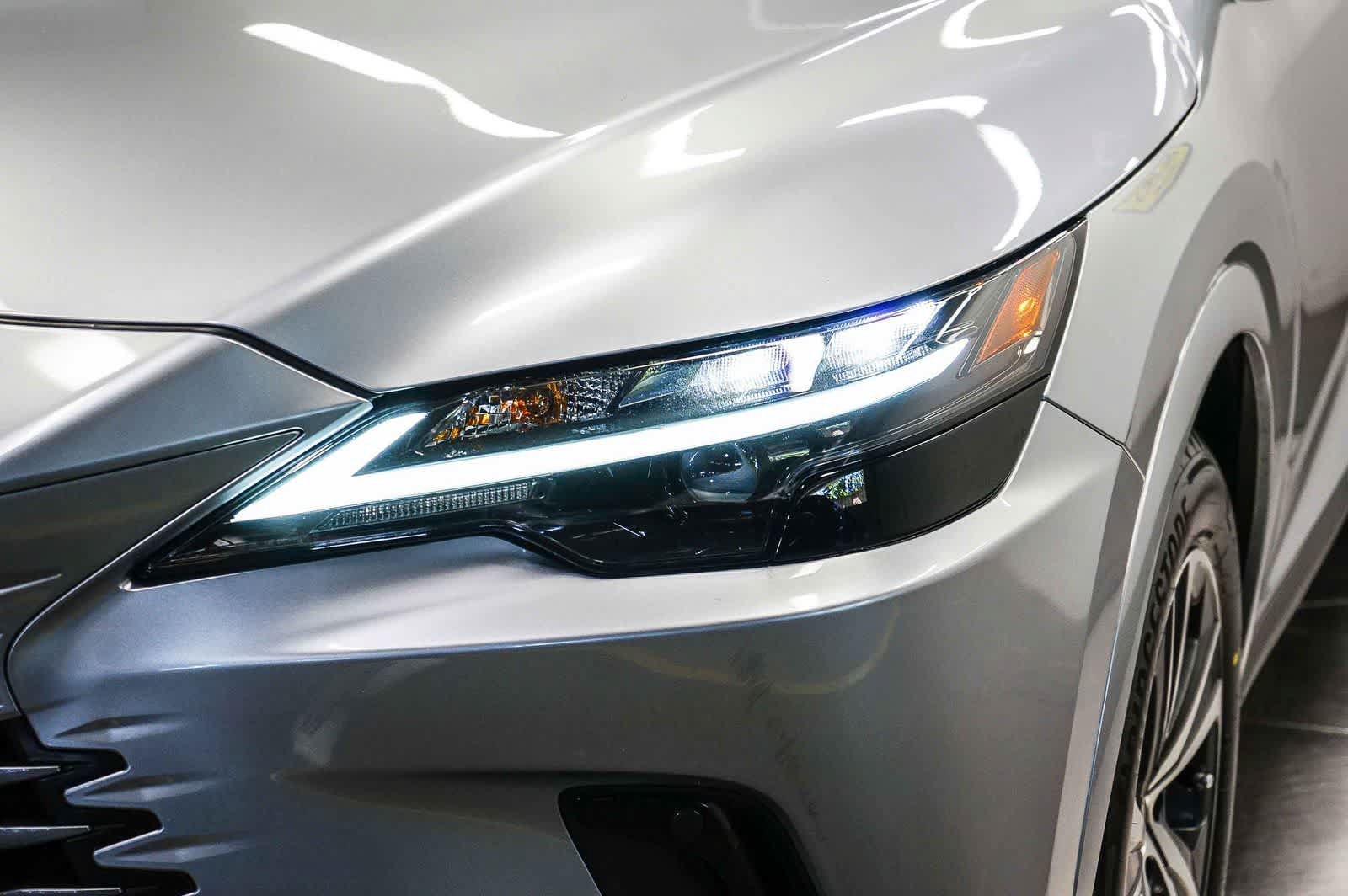 Used 2024 Lexus RX 350 FWD w/ Technology Package image 7