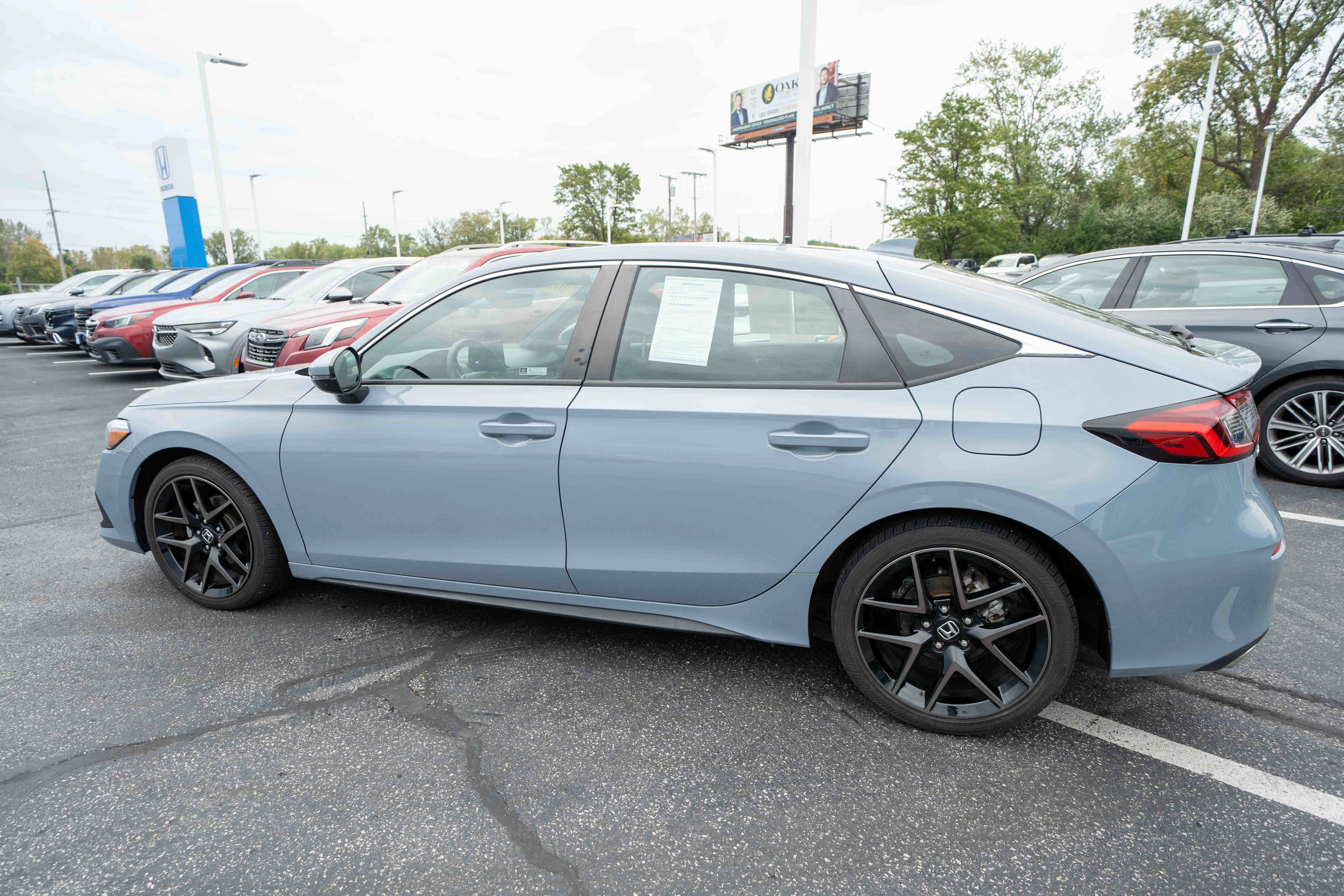 Used 2023 Honda Civic Sport Touring image 4