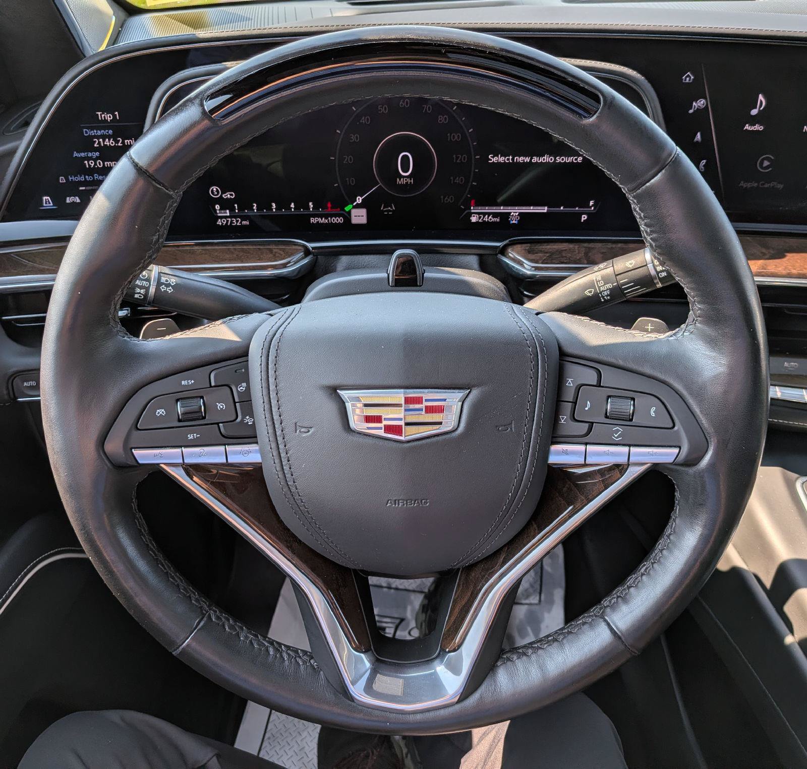 Used 2021 Cadillac Escalade Sport Platinum w/ LPO, ONYX Package AWD/4WD image 17