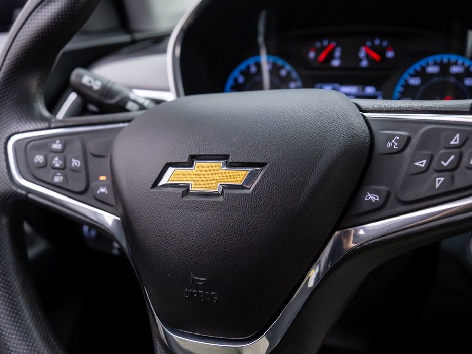 Used 2020 Chevrolet Equinox LS w/ LS Convenience Package image 27