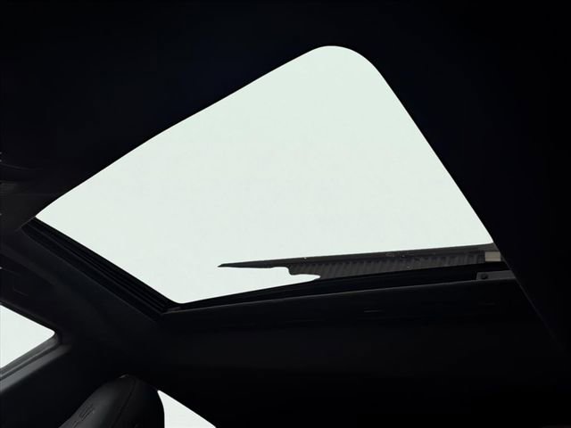 Used 2021 Maserati Ghibli Trofeo image 15