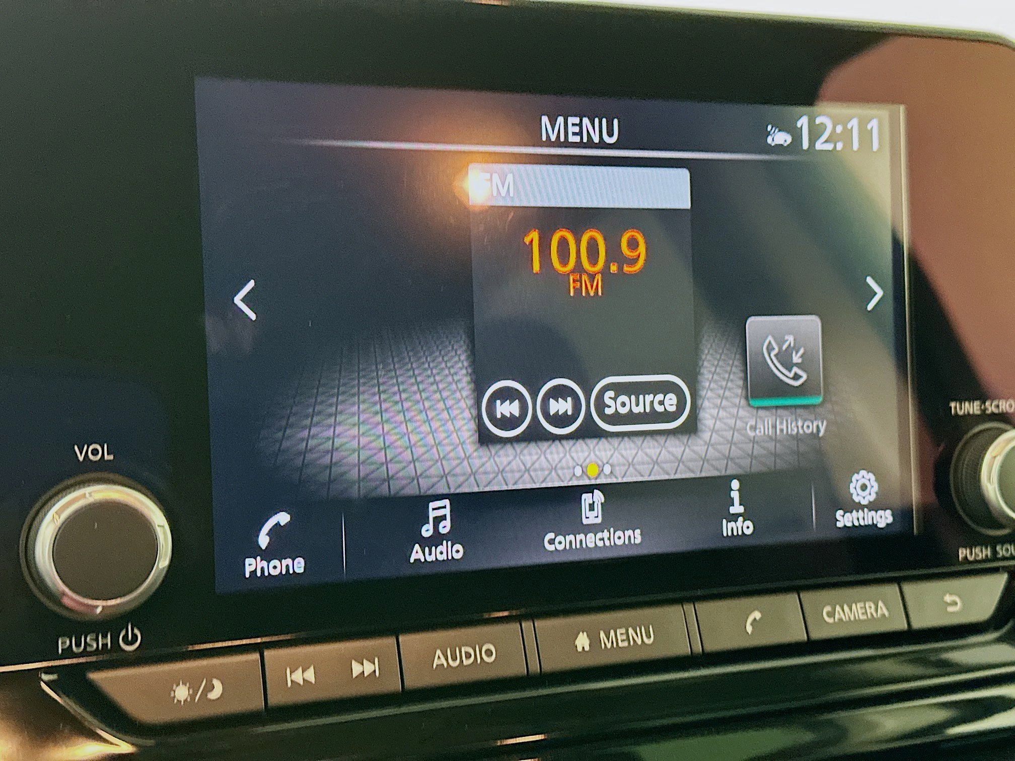 Used 2024 Nissan Pathfinder SV image 21