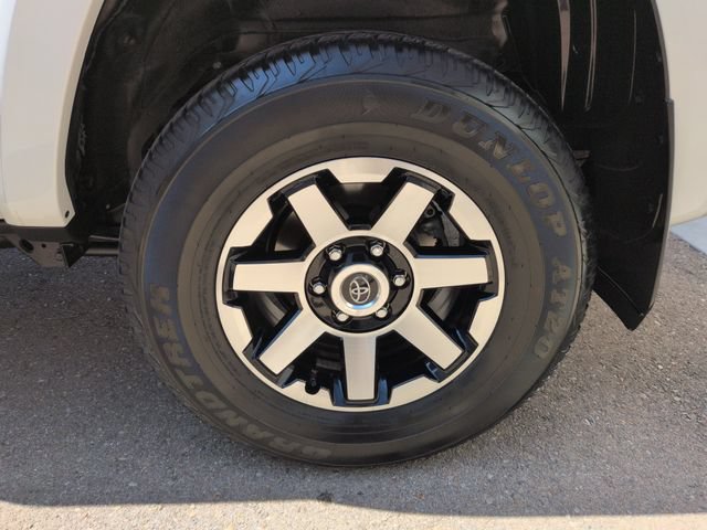 Used 2023 Toyota 4Runner TRD Off-Road Premium w/ Moonroof Package AWD/4WD image 32
