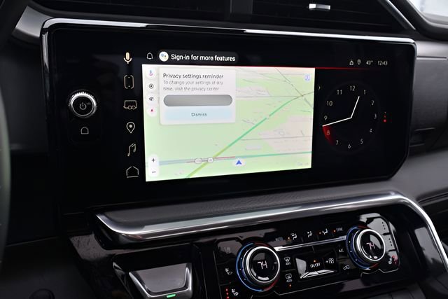 Used 2024 GMC Sierra 2500 Denali w/ Technology Package AWD/4WD image 22