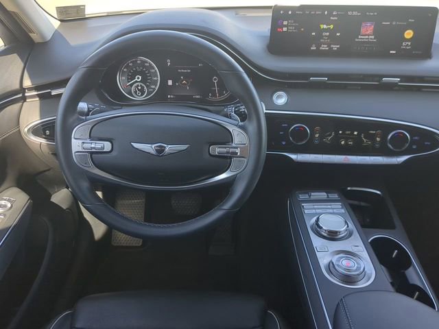 Used 2023 Genesis GV70 2.5T w/ Advanced Package AWD/4WD image 15