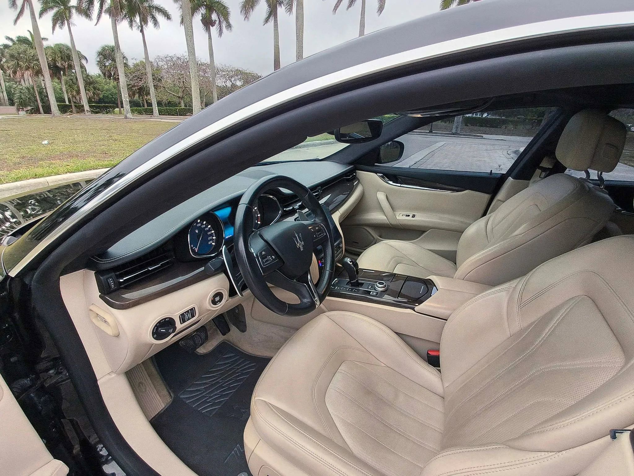Used 2017 Maserati Quattroporte GTS GranLusso RWD image 5
