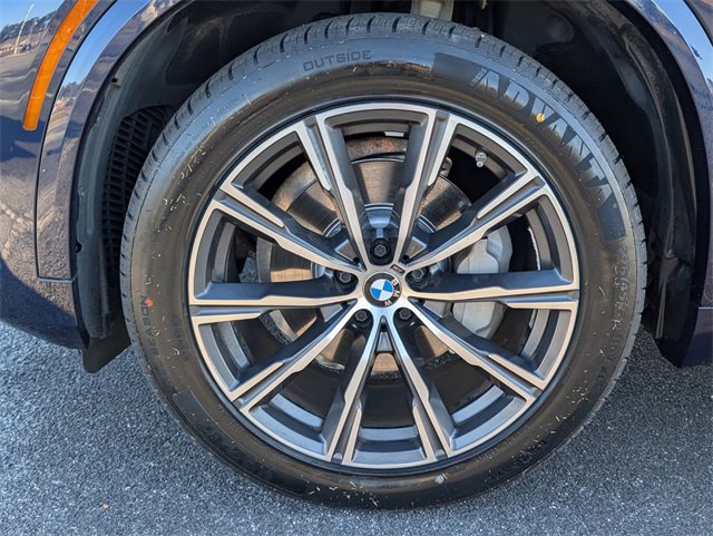 Used 2019 BMW X5 xDrive40i w/ M Sport Package image 13