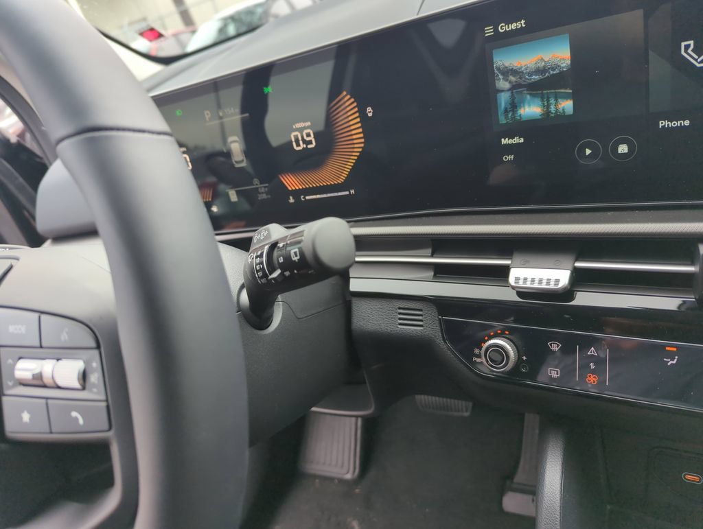 New 2026 Kia Sportage LX w/ LX Convenience Package FWD image 24