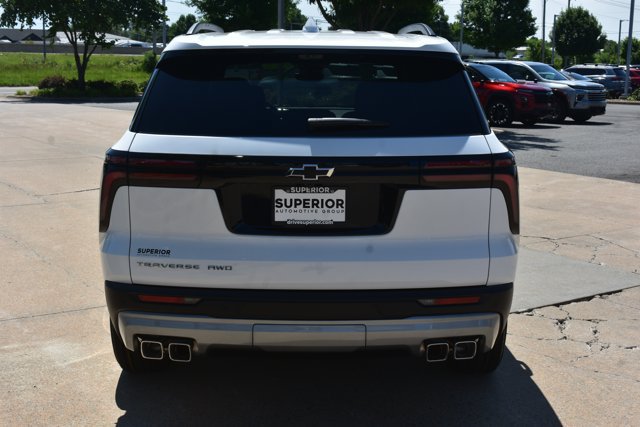 New 2026 Chevrolet Traverse LT w/ Driver Confidence Package AWD/4WD image 6