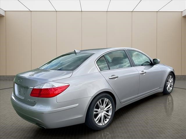 Used 2010 Hyundai Genesis 4.6 w/ Technology Pkg 5 RWD image 17