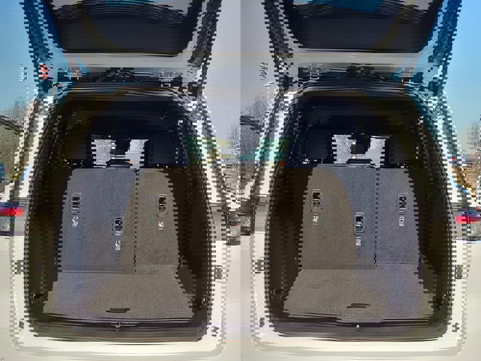 New 2026 Jeep Grand Cherokee Altitude image 27