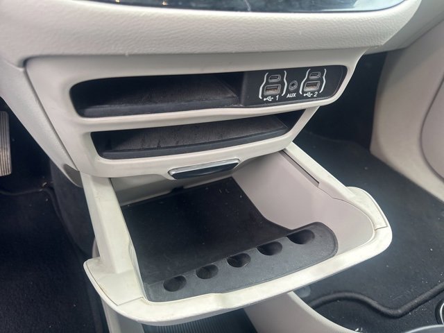 Used 2021 Chrysler Voyager Lxi image 15