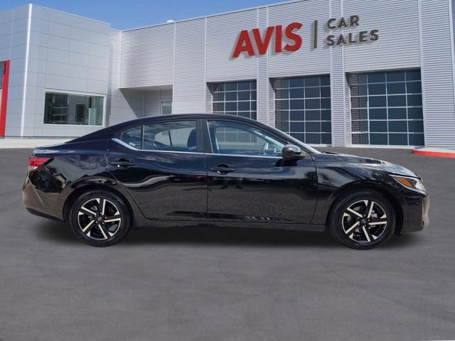 Used 2025 Nissan Sentra SV image 5