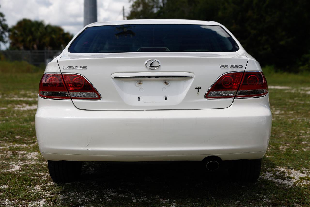Used 2005 Lexus ES 330 FWD image 7