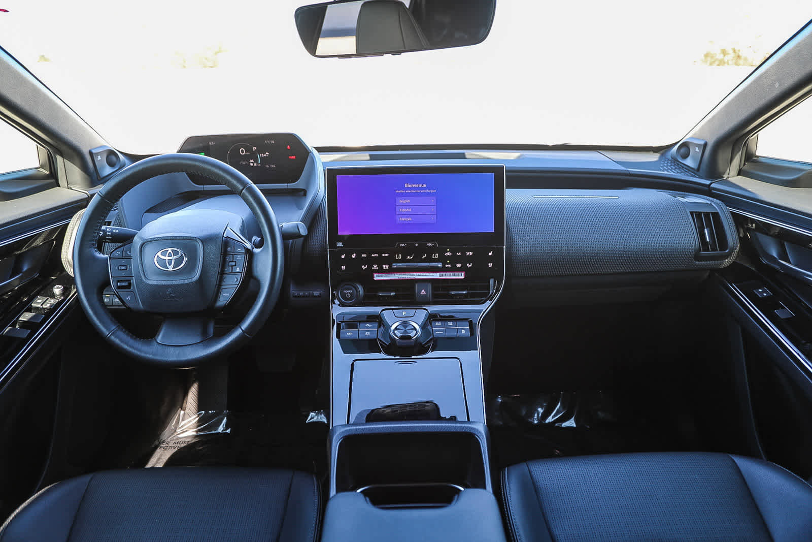 Used 2023 Toyota bZ4X Limited image 12