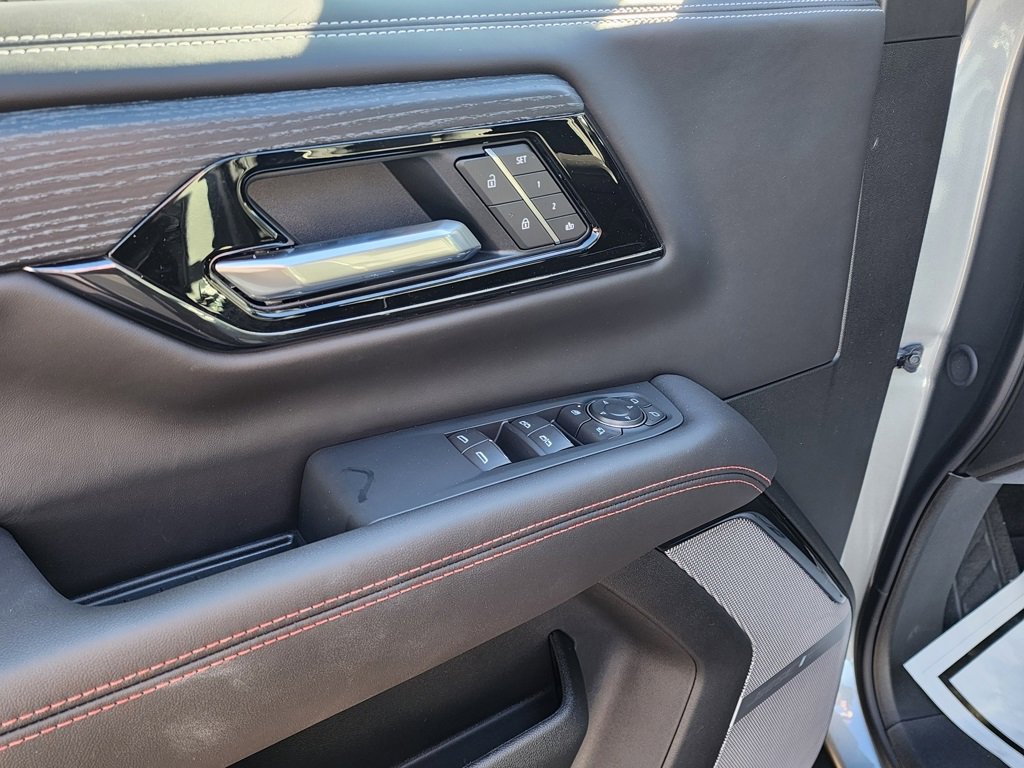 New 2026 GMC Yukon XL AT4 Ultimate image 13