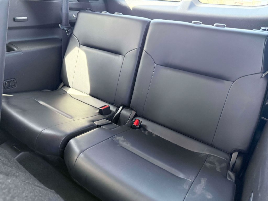 Used 2024 Mitsubishi Outlander SE Black Edition FWD image 12