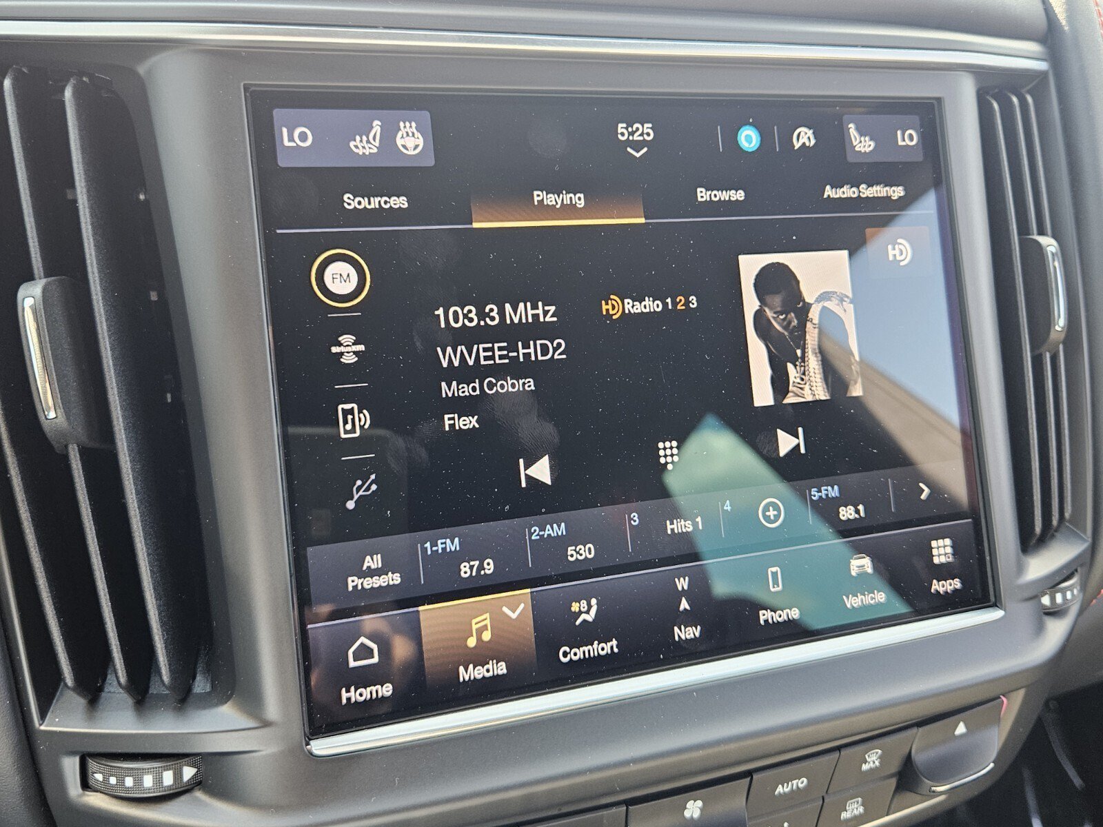 Used 2024 Maserati Levante Modena Ultima AWD/4WD image 25