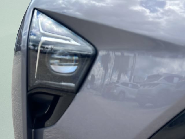 Used 2022 Chevrolet Bolt EUV LT w/ Convenience Package FWD image 29