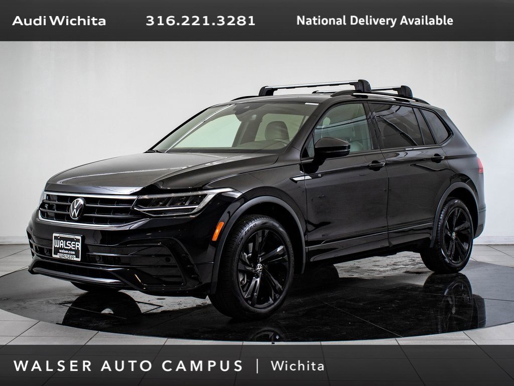 Used 2024 Volkswagen Tiguan SE R-Line image 1