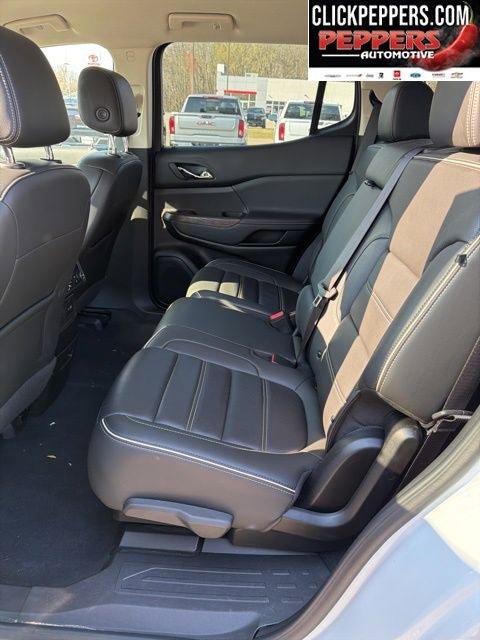 Used 2023 GMC Acadia Denali AWD/4WD image 10