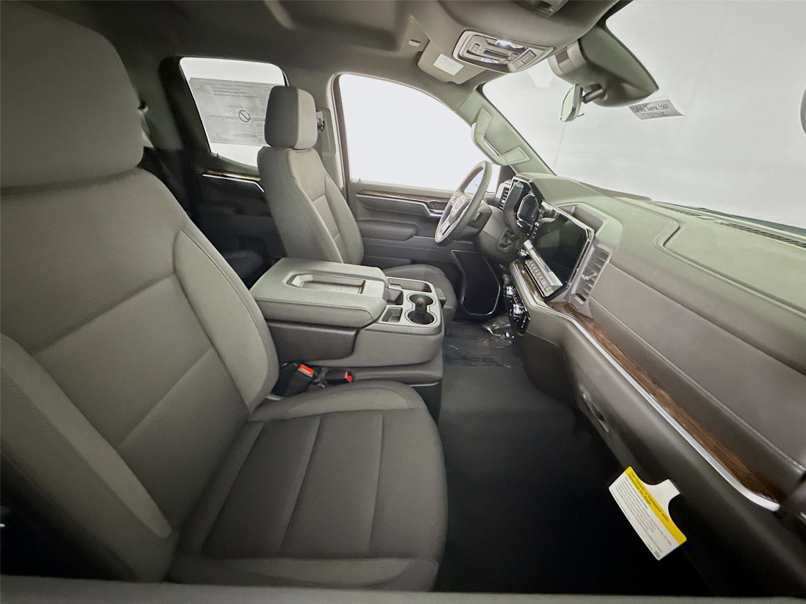 New 2026 GMC Sierra 1500 SLE w/ Preferred Package image 21