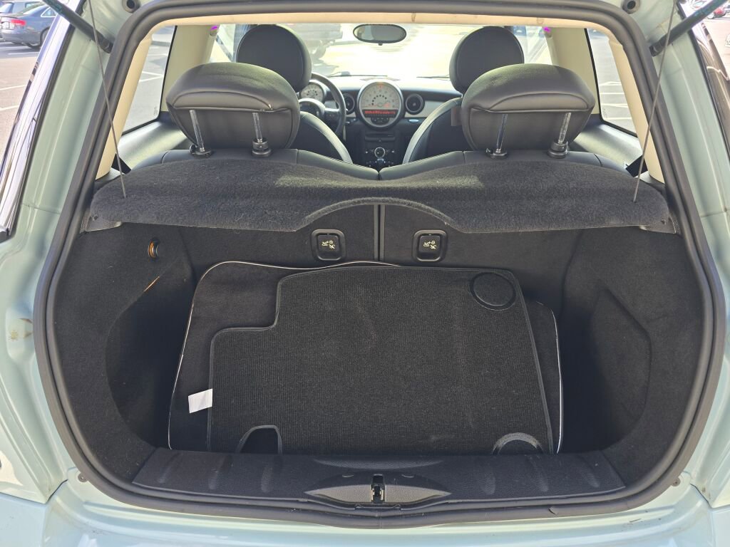 Used 2012 MINI Cooper Hardtop image 11